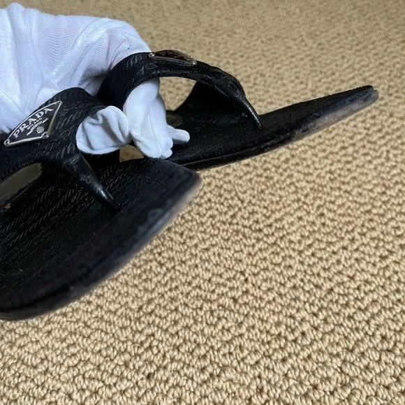 Prada Vintage Black Logo Toe-Post Sandals - Picture 9 of 16